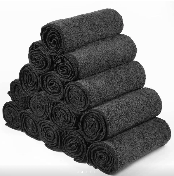 Black microfiber car towels pack